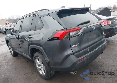2021 Toyota Rav4 Hybrid Xle z USA, uszkodzony, nr VIN 4T3RWRFV7MU022172